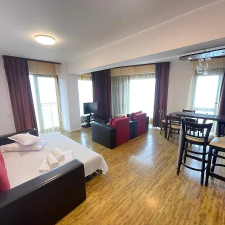 Tania Apartment *